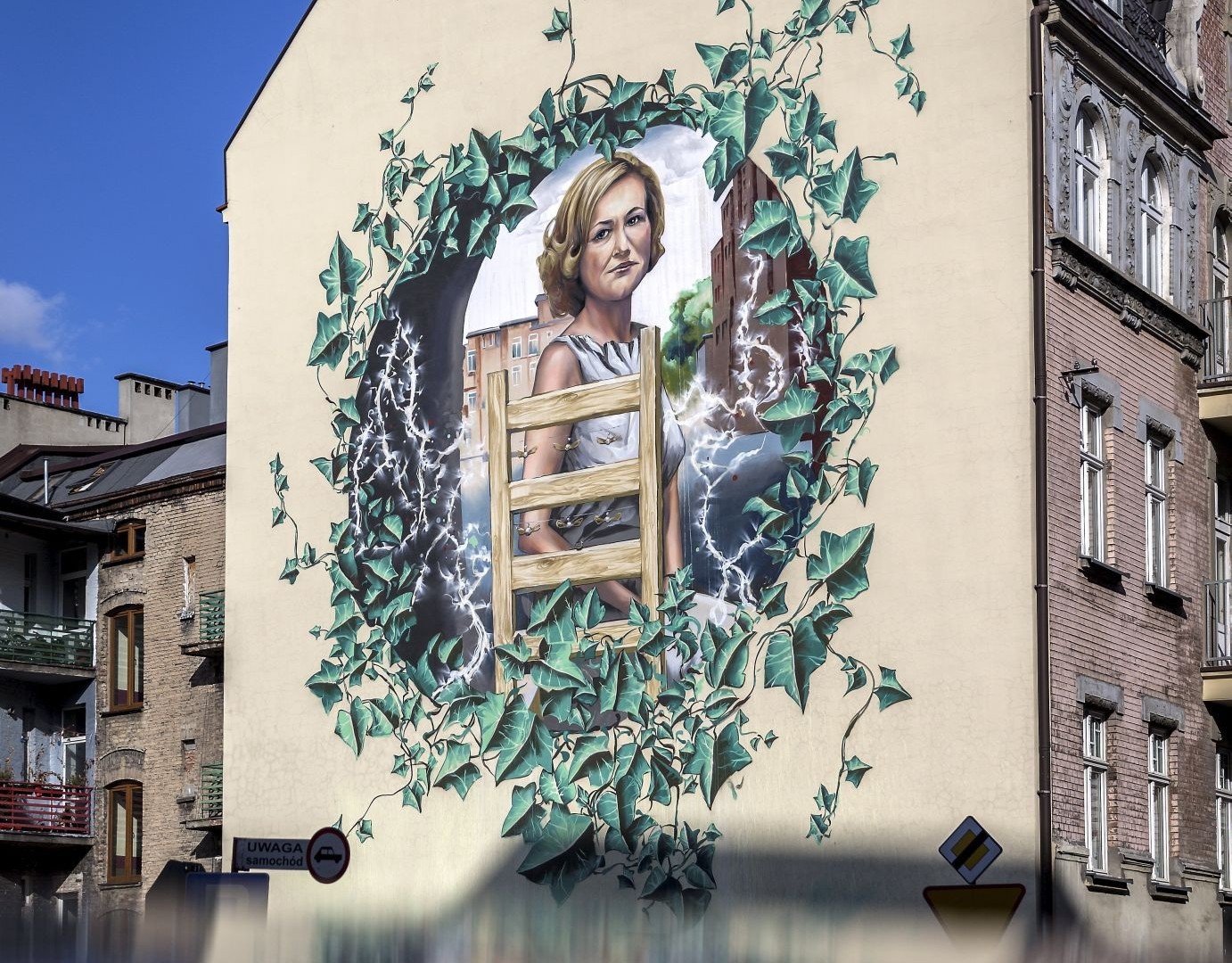 Nowy mural w centrum Katowic. Wspólny projekt „Gazety Wyborczej” i miasta Katowice upamiętniający Krystynę Bochenek
