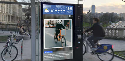 AMS wykorzystuje sztuczną inteligencję do tworzenia kontentu w sieci digital OOH AMS