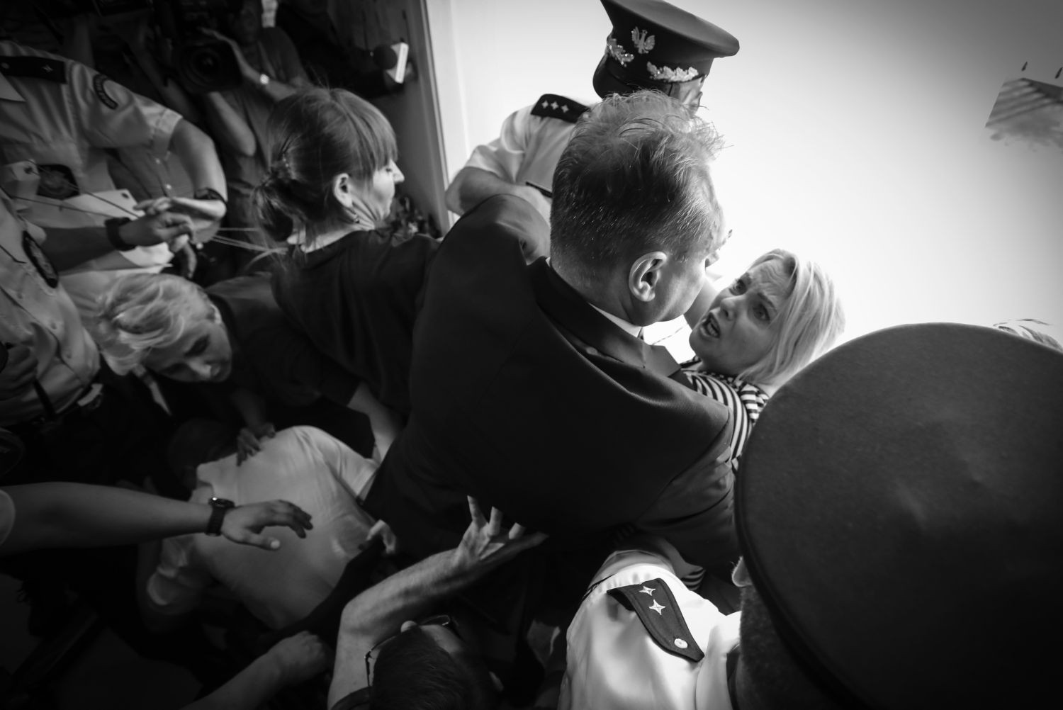 Sławomir Kamiński awarded photo of the year in Grand Press Photo 2019