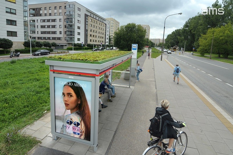 Dzięki partnerstwu z L’Oréal startuje budowa największego w Polsce systemu EKO wiat AMS