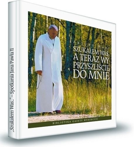 Książka i album zdjęć Arturo Mariego z 